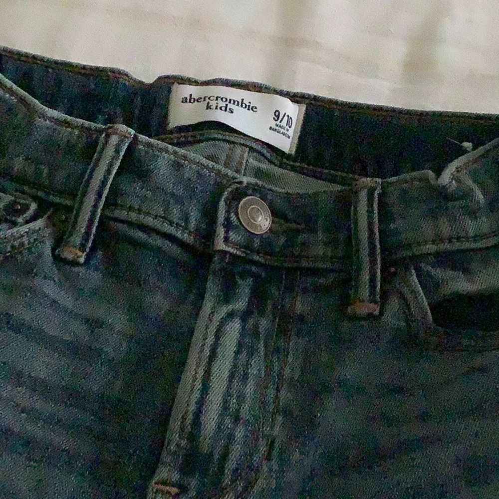Boys Denim Shorts size 9/10 worn once